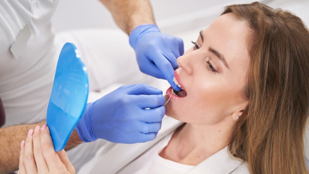 Różnica między dentystą a stomatologiem?